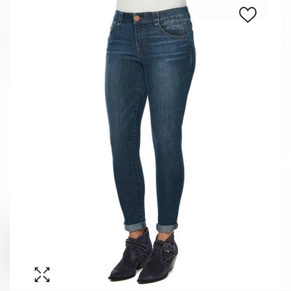 Democracy Denim - SOLD NWT Democracy Absolution Ankle Skimmer Jeans Women's 6 Dark Wash Soft Comfy